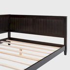 Lit de repos en bois grand format